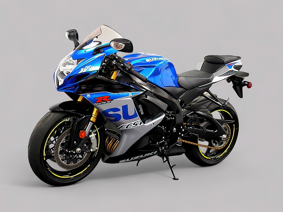 2022 Suzuki GSX-R750...... contact me on whatsapp: +971563148402