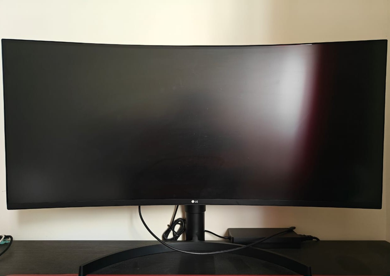 LG 35-Inch UltraWide Curved USB-C Gaming Monitor – Immersive Performance