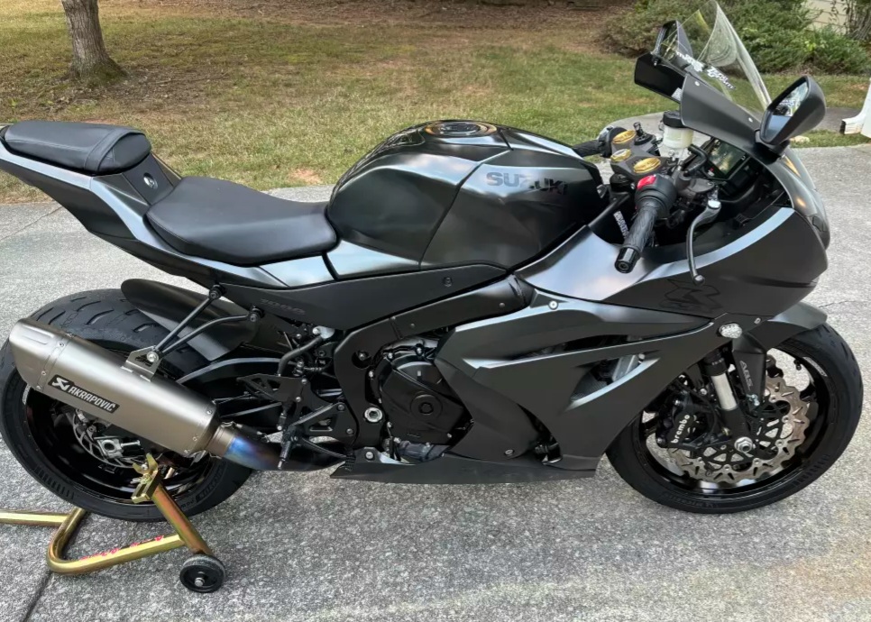 2021 SUZUKI GSXR