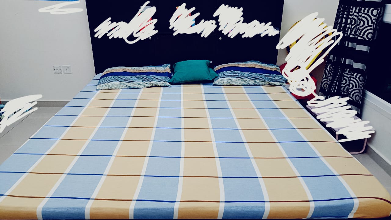 kingsize bed with storage 